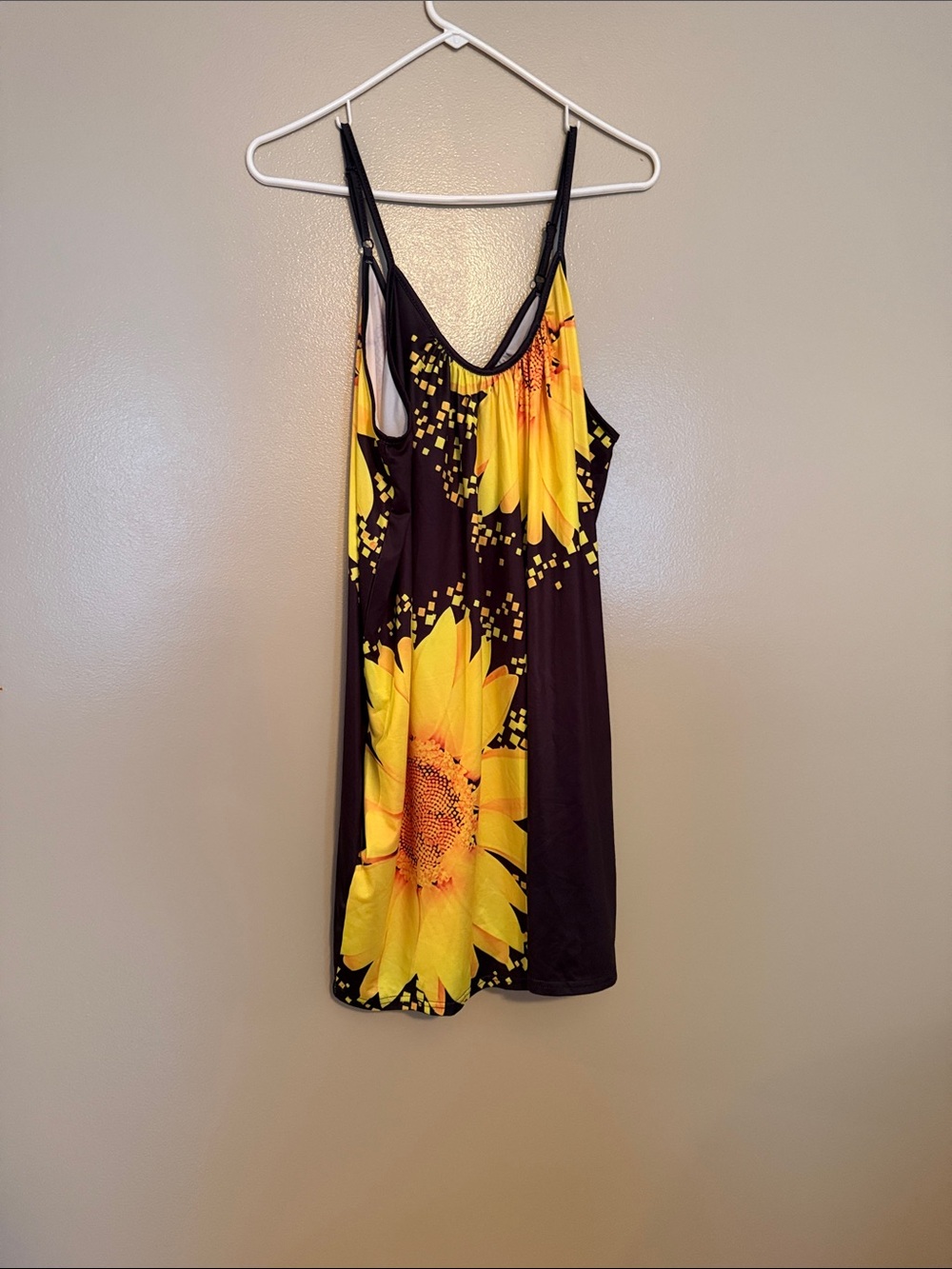 Sunflower-Print Black & Yellow Women's Shorts Cover-Up